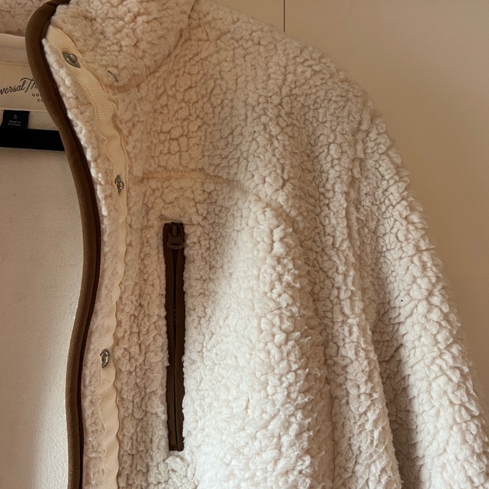 Sherpa Jacket Universal Threads - image 3